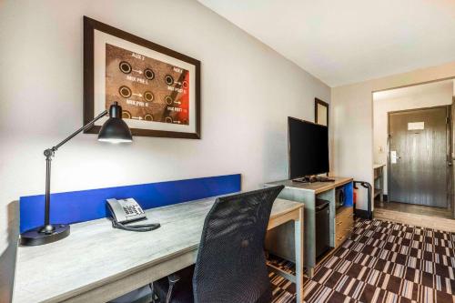 Imagen de la habitación del Hotel COMFORT INN & SUITES, Memphis. Foto 6