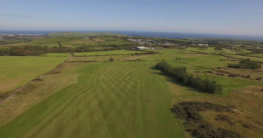 Imagen general del Hotel COMIS and Golf Resort. Foto 1
