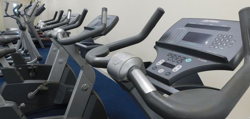 Imagen de los interiores del Hotel COMIS and Golf Resort. Foto 17