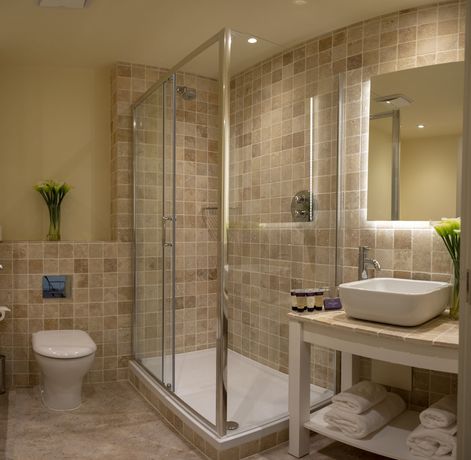 Imagen de la habitación del Hotel COMIS and Golf Resort. Foto 14