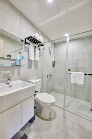Imagen de la habitación del Hotel COMMA Boutique. Foto 11