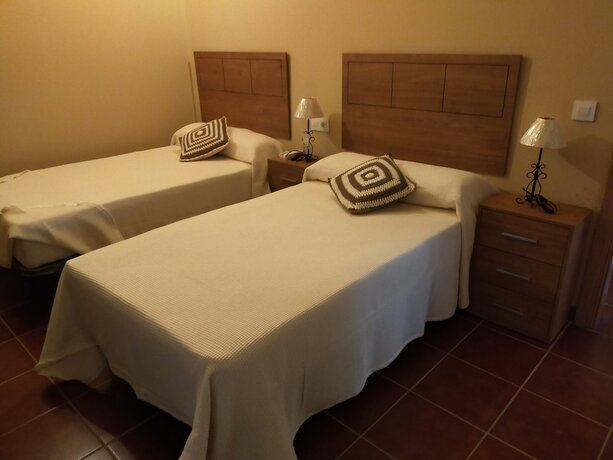 Imagen de la habitación del Hotel COMPLEJO RURAL LA PALOMA. Foto 15