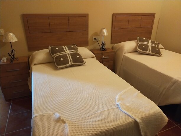 Imagen general del Hotel COMPLEJO RURAL LA PALOMA. Foto 5