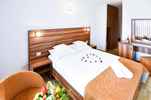 Imagen de la habitación del Hotel COMPLEX TISMANA 3* ALL INCLUSIVE. Foto 16