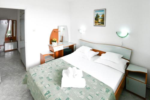 Imagen de la habitación del Hotel COMPLEX TISMANA 3* ALL INCLUSIVE. Foto 18