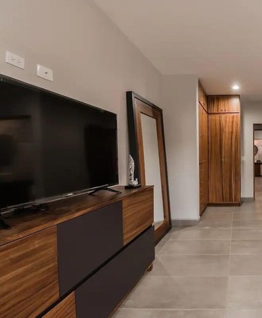 Imagen del bar/restaurante del Hotel CONDO LI BY TRVL2HM. Foto 3