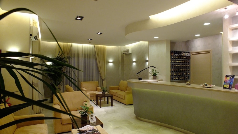 Imagen de los interiores del Hotel CONSUL, Aurelio. Foto 16