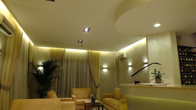 Imagen de los interiores del Hotel CONSUL, Roma. Foto 18