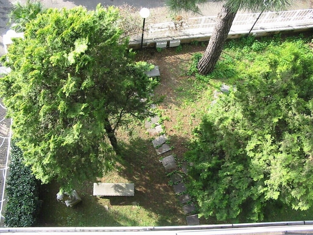 Imagen de la habitación del Hotel CONSUL, Roma. Foto 11