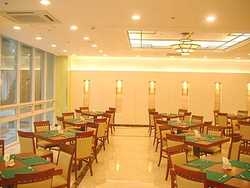 Imagen del bar/restaurante del Hotel CO-OP RESIDENCE OHMOKGYO. Foto 2