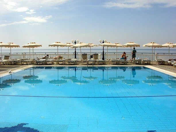 Imagen general del Hotel CORALI STUDIOS. Foto 12