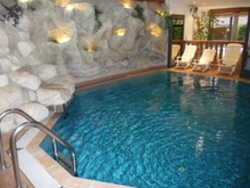 Imagen de la piscina del Hotel CORDIAL HOTEL. Foto 2
