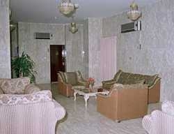 Imagen de los interiores del Hotel CORNICHE. Foto 5