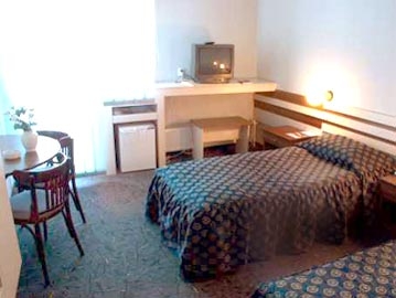 Imagen de la habitación del Hotel COROANA DE AUR. Foto 6
