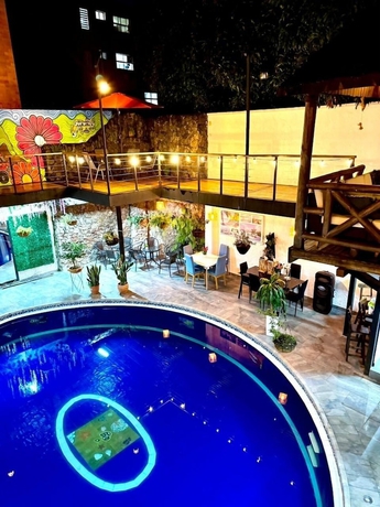 Imagen general del Hotel CORONA HOUSE. Foto 1