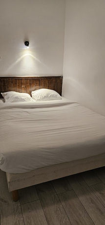 Imagen de la habitación del Hotel CORONA Lourdes. Foto 14