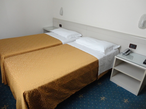 Imagen de la habitación del Hotel CORSO, Padua. Foto 13