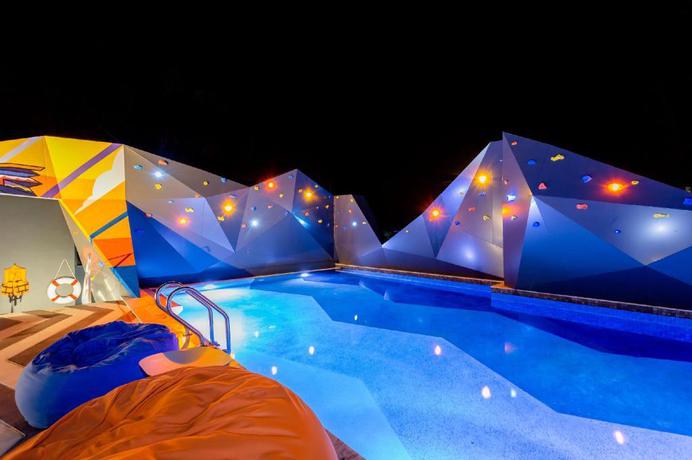 Imagen de la piscina del Hotel COSI KRABI AO NANG BEACH. Foto 17