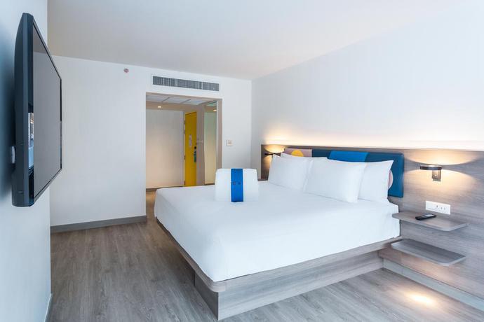 Imagen de la habitación del Hotel COSI Pattaya Wong Amat Beach. Foto 4