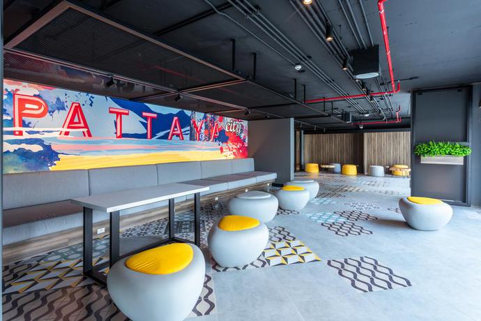 Imagen de los interiores del Hotel COSI Pattaya Wong Amat Beach. Foto 14