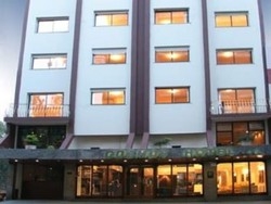 Imagen general del Hotel COSMOS HOTEL. Foto 1