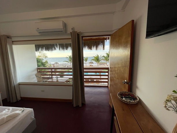 Imagen de la habitación del Hotel COSTA NUEVA. Foto 3