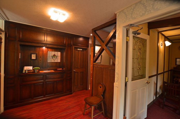 Imagen de los interiores del Hotel COUNTRY HOTEL RED FOX. Foto 17