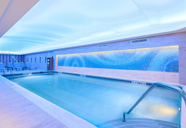 Imagen de la piscina del Hotel COURTYARD BUFFALO DOWNTOWN/CANALSIDE. Foto 7