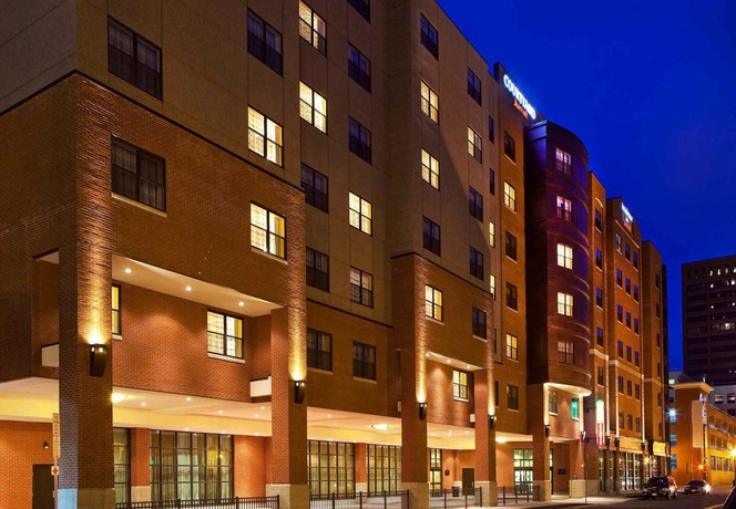 Imagen de los exteriores del Hotel COURTYARD SYRACUSE DOWNTOWN AT ARMORY SQUARE. Foto 6