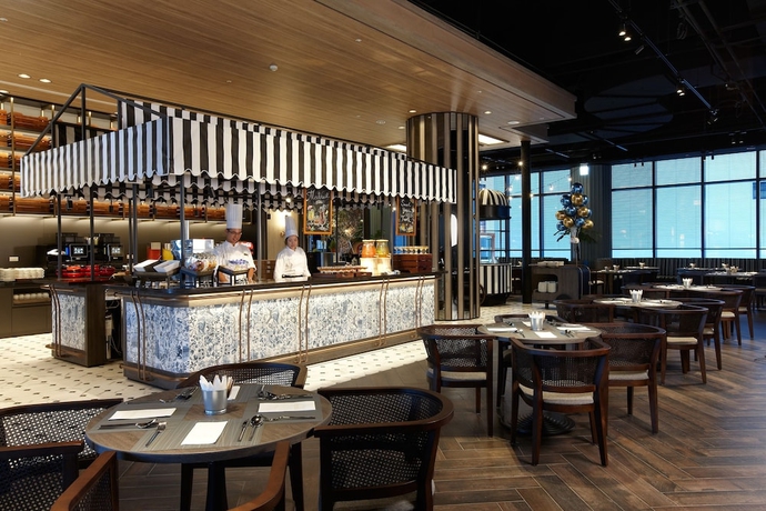 Imagen del bar/restaurante del Hotel COZZI Blu. Foto 3