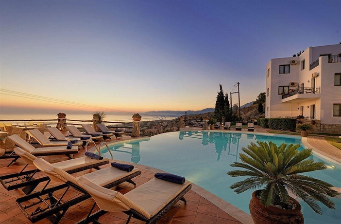 Imagen general del Hotel CRETA BLUE SUITES. Foto 2
