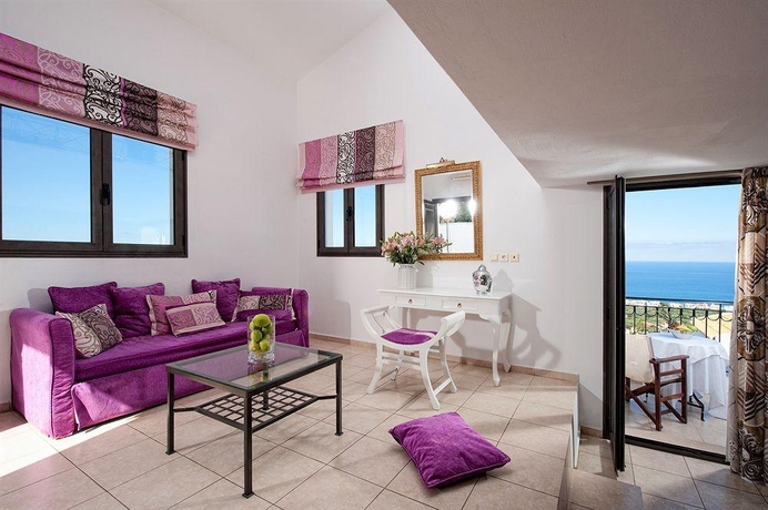 Imagen general del Hotel CRETA BLUE SUITES. Foto 4