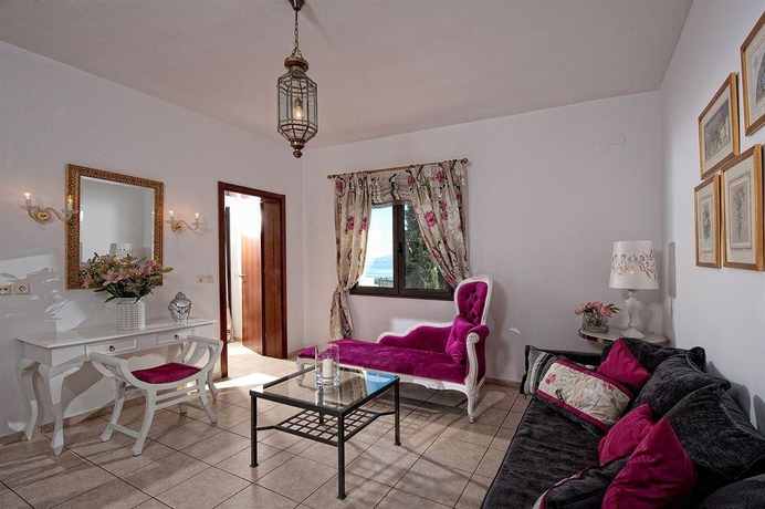 Imagen general del Hotel CRETA BLUE SUITES. Foto 6