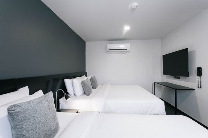 Imagen de la habitación del Hotel CREW. Foto 16