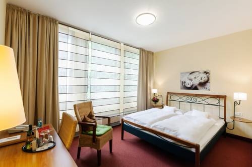 Imagen general del Hotel CRISTOBAL. Foto 4