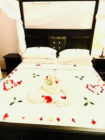 Imagen general del Hotel CRYSTAL APARTMENT HOTEL AND LODGES. Foto 2