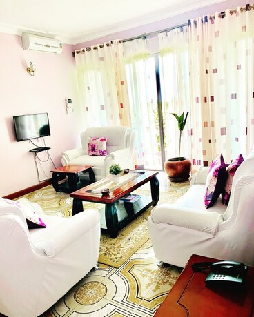 Imagen general del Hotel CRYSTAL APARTMENT HOTEL AND LODGES. Foto 9