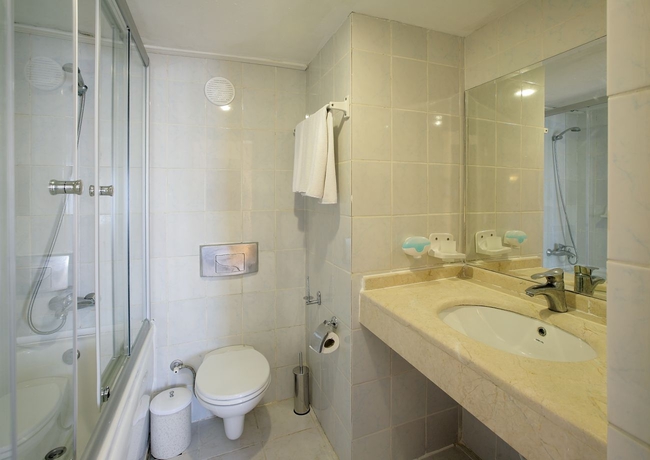 Imagen general del Hotel CRYSTAL, G&Uuml;M&Uuml;SL&Uuml;K. Foto 10