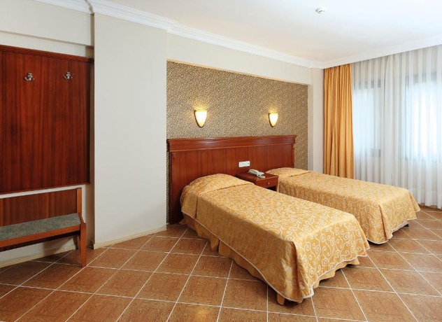 Imagen general del Hotel CRYSTAL, G&Uuml;M&Uuml;SL&Uuml;K. Foto 13