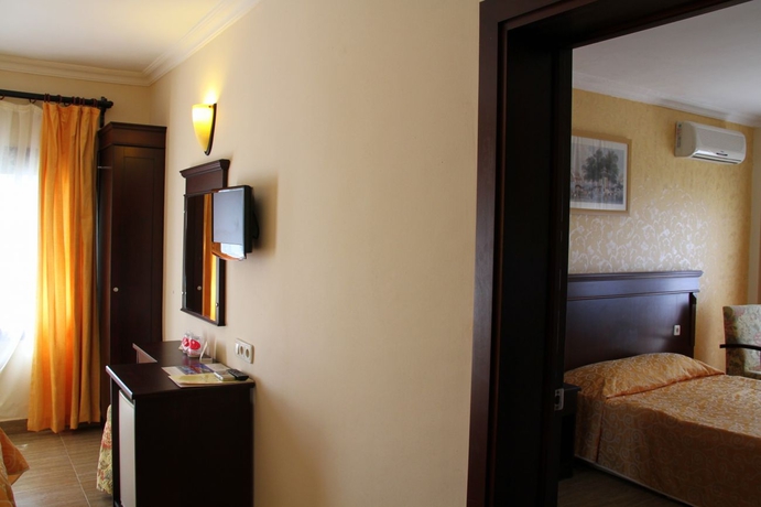 Imagen general del Hotel CRYSTAL, G&Uuml;M&Uuml;SL&Uuml;K. Foto 15