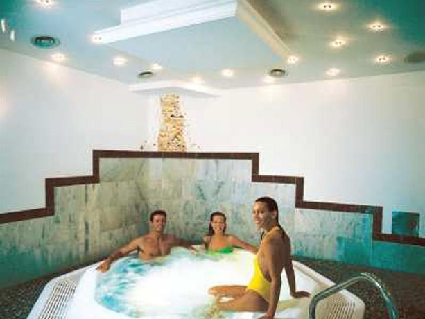 Imagen general del Hotel CRYSTAL HOTEL, Fugen . Foto 11