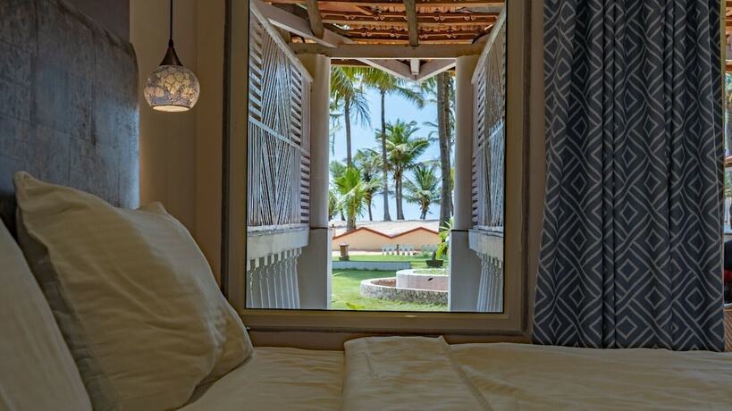 Imagen de la habitación del Hotel C\'Roque Beach Resort. Foto 19