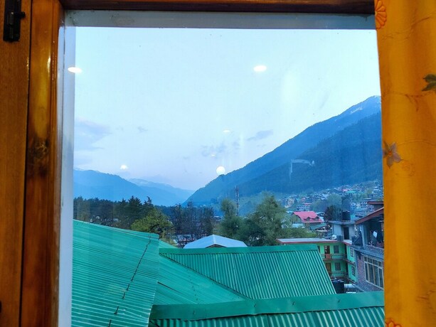 Imagen de la habitación del Hotel CS Shhandella. Foto 23