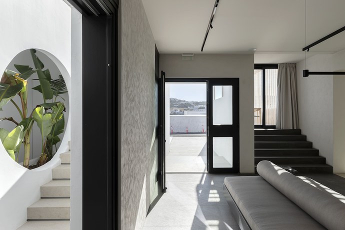 Imagen de los interiores del Hotel CUBIC Mykonos Seafront Design Suites. Foto 19