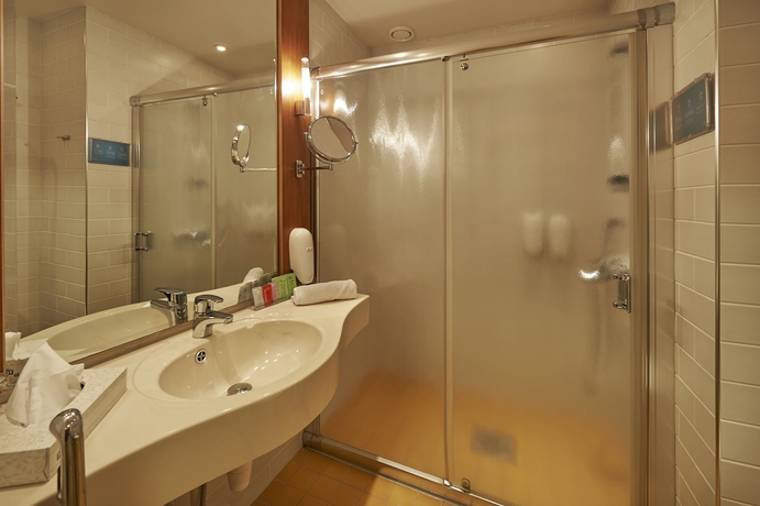 Imagen de la habitación del Hotel CUMULUS. Foto 5