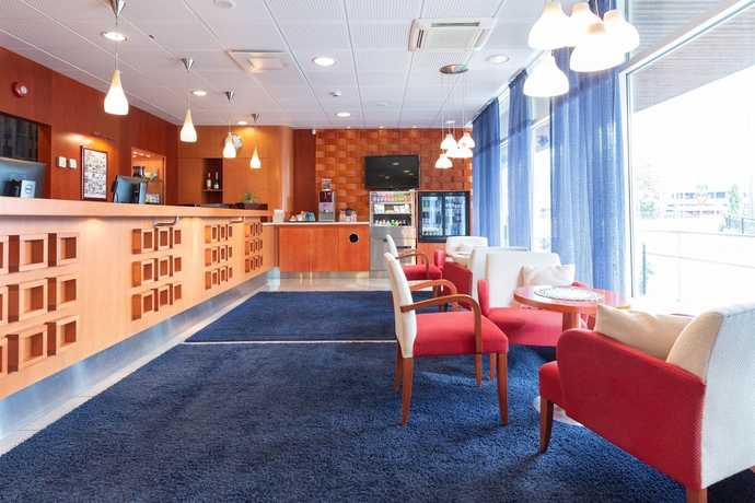 Imagen de los interiores del Hotel CUMULUS. Foto 8