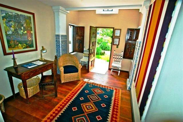 Imagen de los interiores del Hotel CUSIN. Foto 12