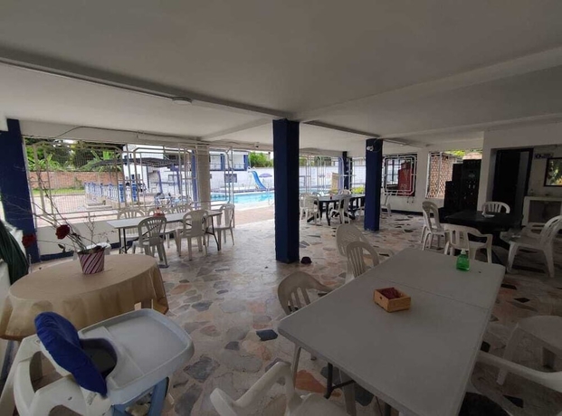 Imagen del bar/restaurante del Hotel CV Marques De San Luis. Foto 4