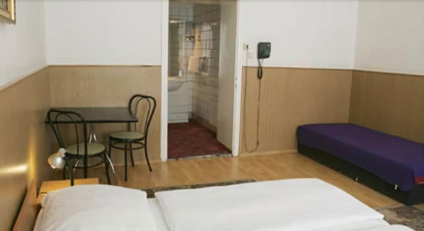 Imagen de la habitación del Hotel CYRUS, Viena. Foto 3