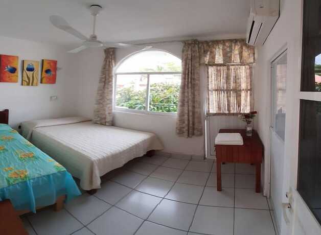 Imagen de la habitación del Hotel CZ. Foto 15